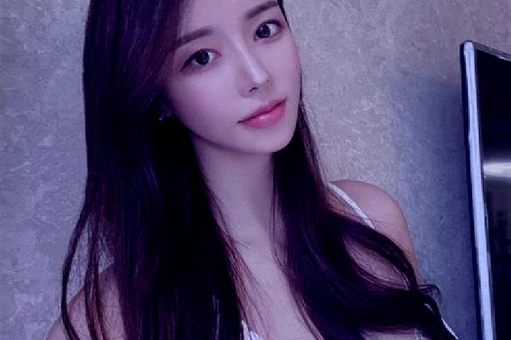 Isabella, 37 — Escort in Fengquan, China