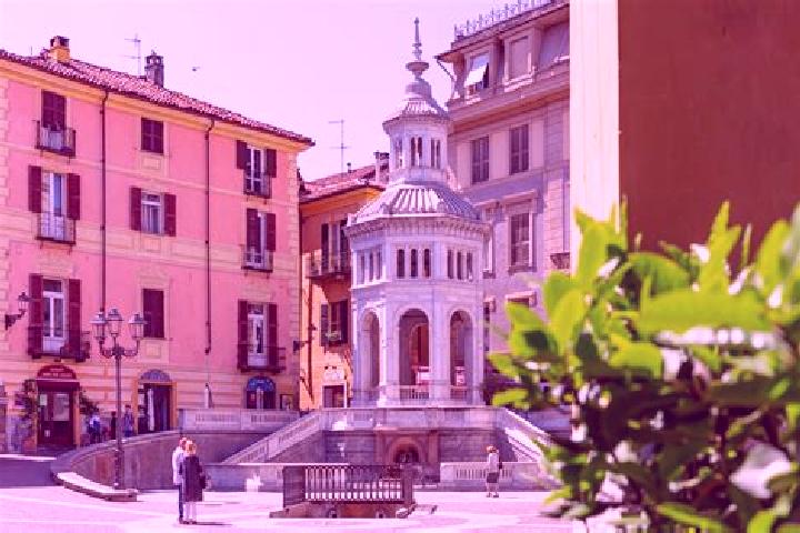 Isabella, 37 — Escort in Mombello Monferrato, Italy