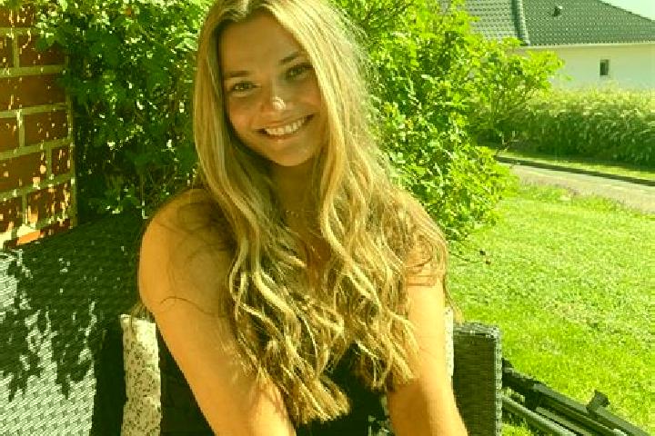 Isabella, 37 — Escort in Neder Holluf, Denmark