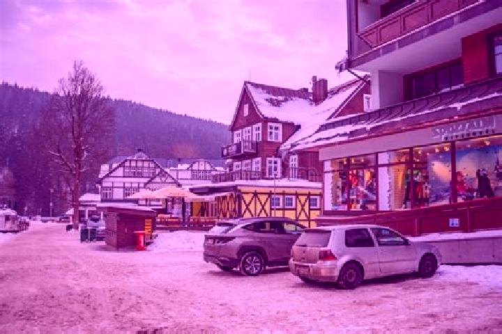 Isabella, 37 — Escort in Spindleruv Mlyn, Czech Republic
