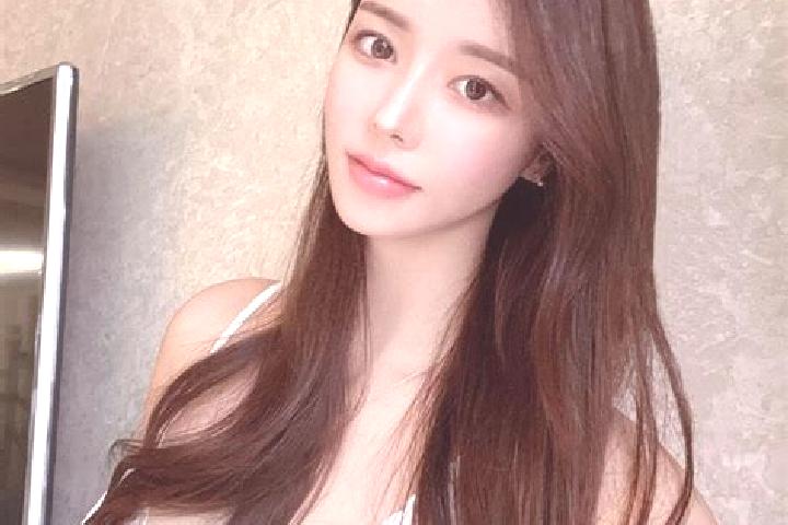 Isabella, 37 — Escort in Xiaochangshan, China