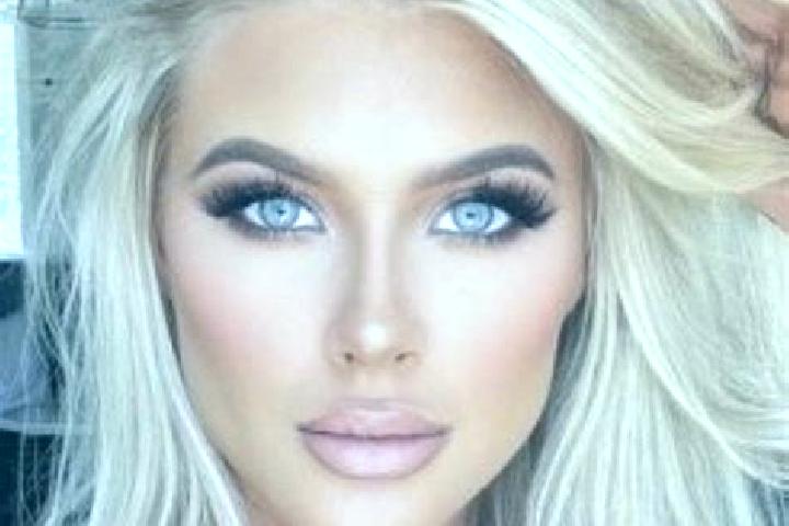 Isabella, 38, a platinum blonde hazel-eyed mixed companion based in Cidima. Offering BDSM, Fetish, GFE. Available for incall and outcall, day and evening dates.