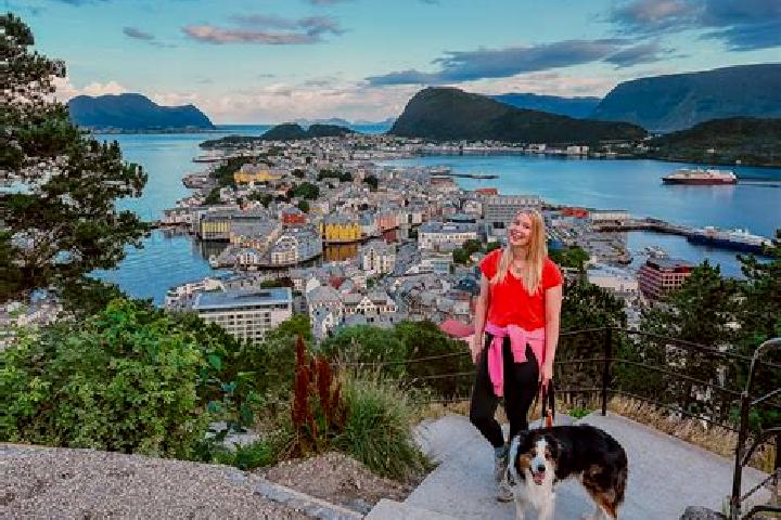 Isabella, 38 — Escort in Alesund, Norway
