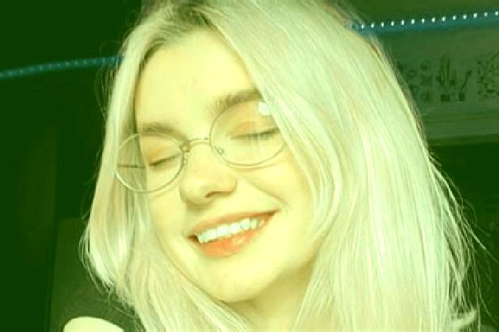 Isabella, 38 — Escort in Chernukha, Russia