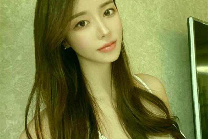 Isabella, 38 — Escort in Yangtun, China