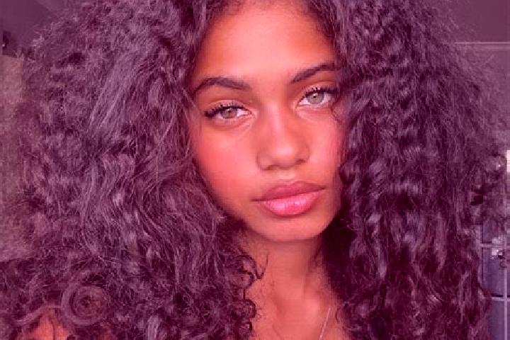 Isabella, 39, a auburn blue-eyed ebony companion based in San Vigilio. Offering BDSM, Erotic Massage, OWO. Available for incall and outcall, overnight bookin...