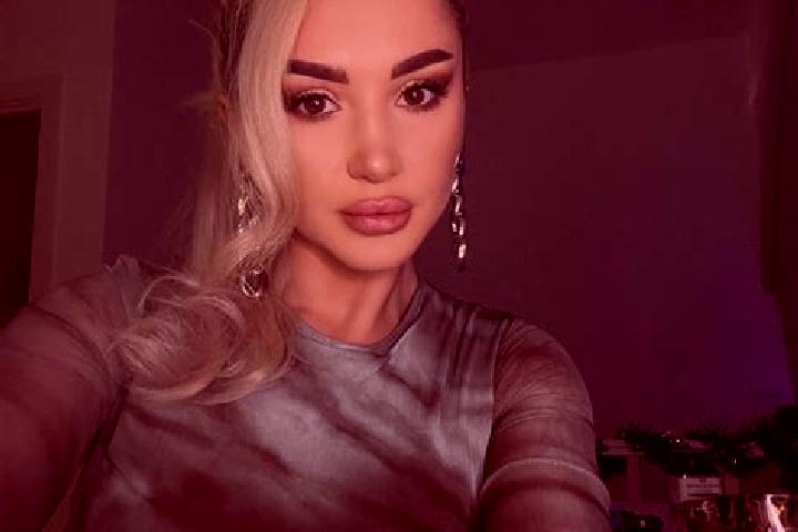 Isabella, 39, a auburn green-eyed middle eastern companion based in Church Point. Offering Couples, GFE, Overnight, Travel Companion. Available for incall an...