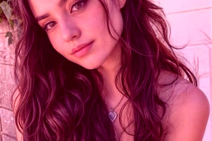 Isabella, 39, a auburn hazel-eyed mediterranean companion based in Konyar. Offering Tantra, Party Girl, Roleplay. Available for incall and outcall, overnight...