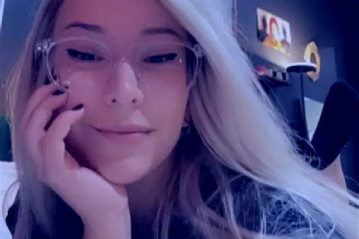 Isabella, 39, a blonde grey-eyed latina companion based in Quincod. Offering Massage, Girlfriend Experience, GFE, Dinner Date. Available for incall and outca...