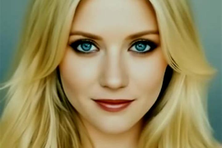Isabella, 39, a blonde grey-eyed mixed companion based in Vysokoye. Offering Domination, Dinner Date, CIM, OWO. Available for incall and outcall, day and eve...