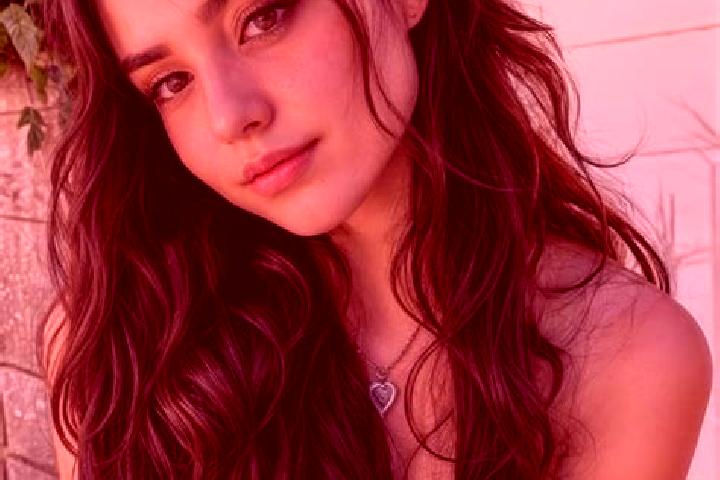 Isabella, 39, a brunette amber-eyed middle eastern companion based in Talara. Offering Tantra, A-Level, Party Girl. Available for incall and outcall, overnig...