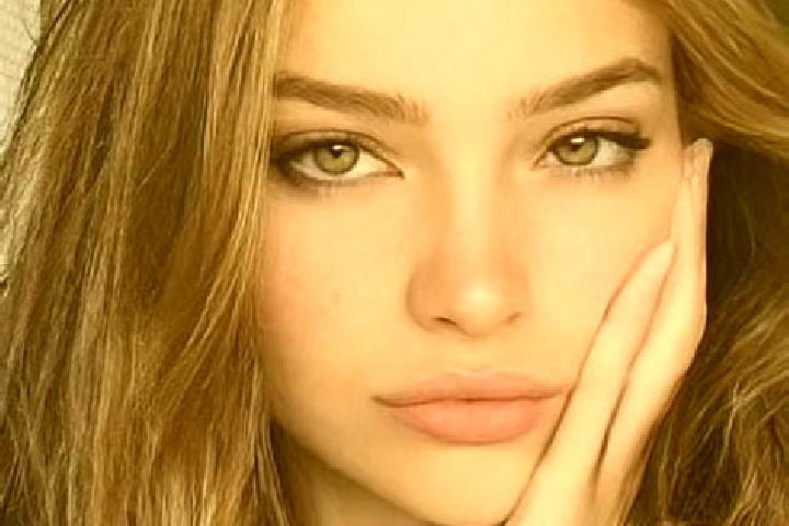 Isabella, 39, a dark blonde hazel-eyed mixed companion based in Sloboda-Komarivtsi. Offering GFE, Travel Companion, Striptease, CIM. Available for incall and...