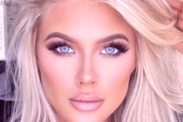Isabella, 39, a platinum blonde grey-eyed caribbean companion based in Blaringhem. Offering Girlfriend Experience, Striptease, OWO, BDSM. Available for incal...