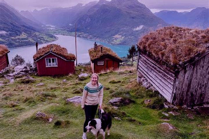 Isabella, 39 — Escort in Neskollen, Norway