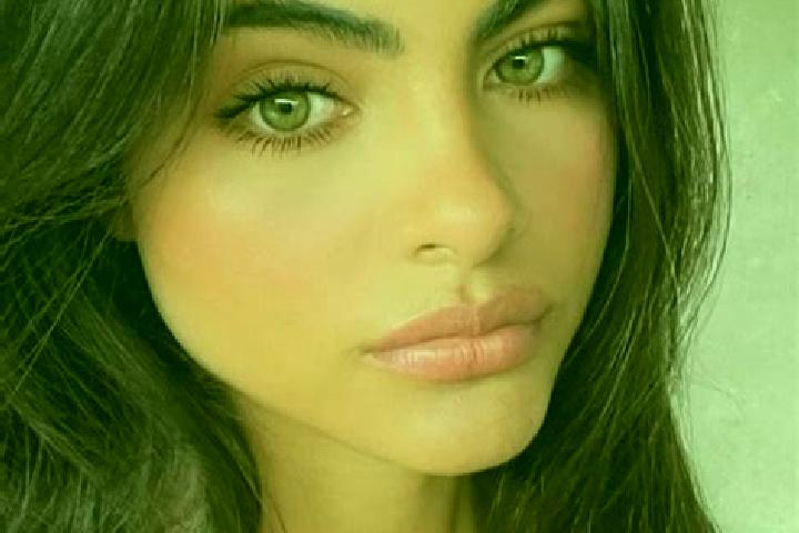 Ivy, 20, a chestnut grey-eyed indian companion based in Gullegem. Offering Couples, Striptease, GFE. Available for incall and outcall, day and evening dates.