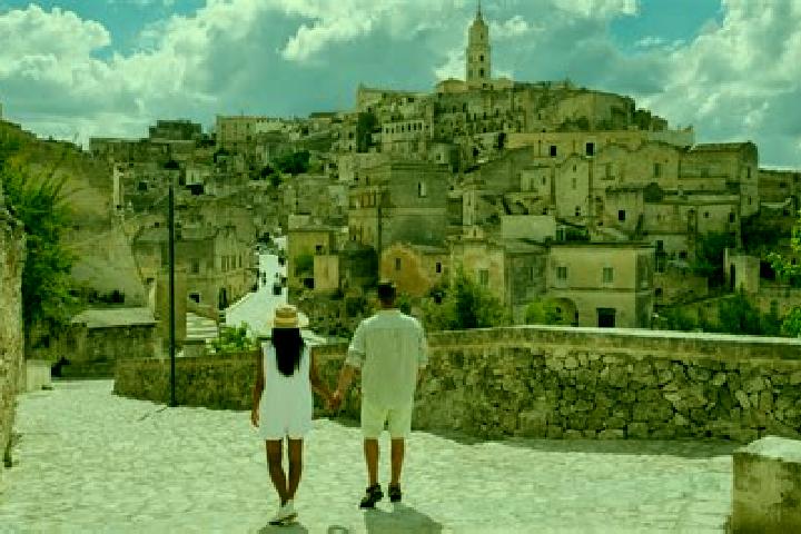 Ivy, 20 — Escort in Altamura, Italy