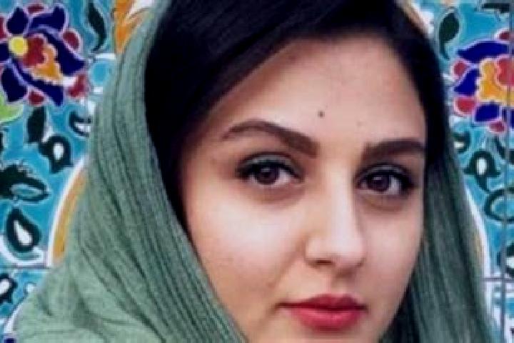Ivy, 20 — Escort in Bandar-e Rostami, Iran