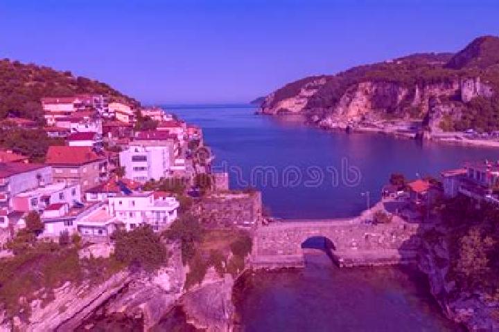 Ivy, 20 — Escort in Bartin, Turkey