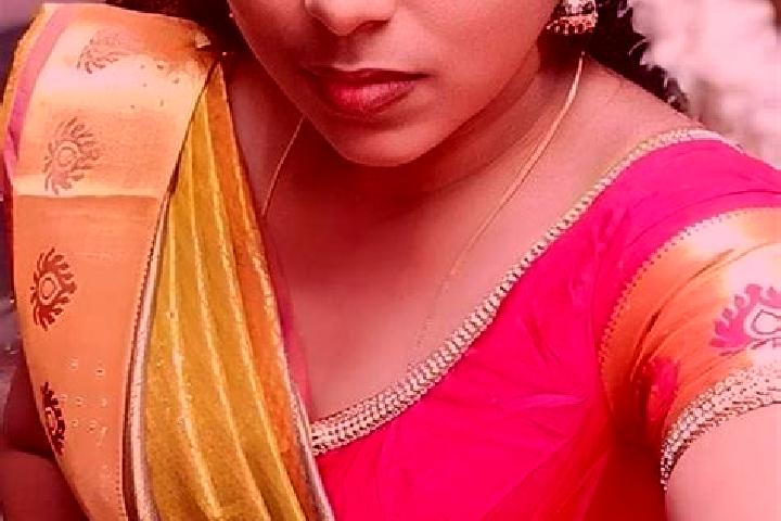 Ivy, 20 — Escort in Kheralu, India