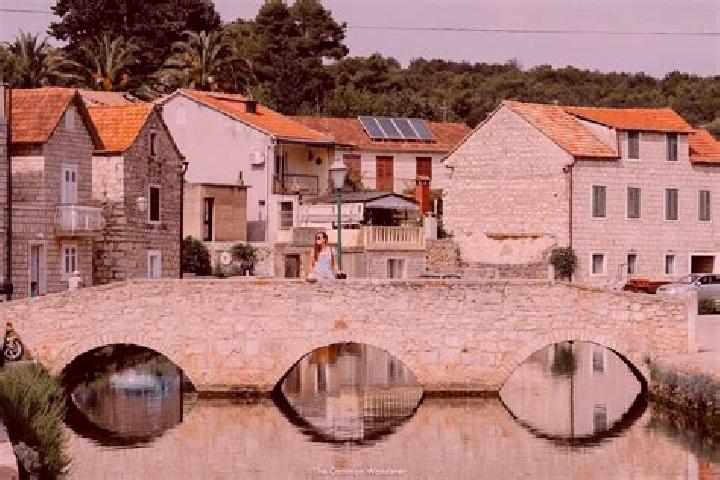 Ivy, 20 — Escort in Vrboska, Croatia
