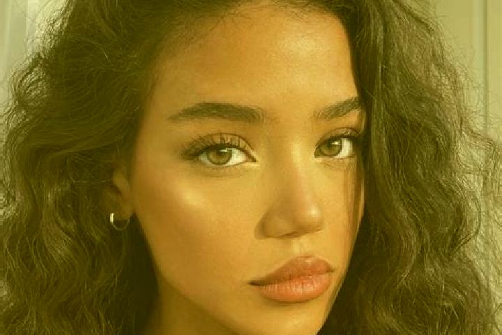 Ivy, 21, a black brown-eyed european companion based in Emod. Offering CIM, OWO, Dinner Date. Available for incall and outcall, overnight bookings available.