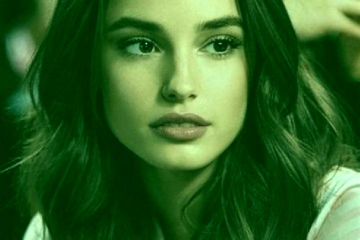 Ivy, 21, a brunette brown-eyed middle eastern companion based in Libano. Offering Massage, Deep French Kissing, Dinner Date, Duos, Striptease. Available for ...