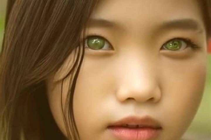 Ivy, 21, a brunette green-eyed asian companion based in Sumberbaba. Offering OWO, Erotic Massage, Massage. Available for incall and outcall, overnight bookin...