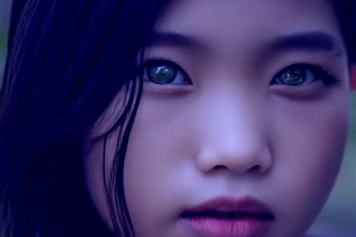 Ivy, 21, a red green-eyed asian companion based in Salhany. Offering Travel Companion, Fetish, Girlfriend Experience, Domination, Tantra. Available for incal...