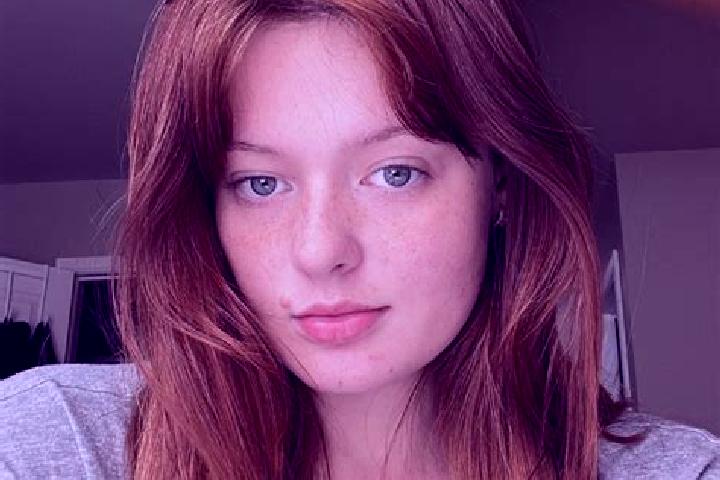 Ivy, 22, a auburn green-eyed slavic companion based in Bayerisch Eisenstein. Offering Striptease, Massage, OWO. Available for incall and outcall, overnight b...