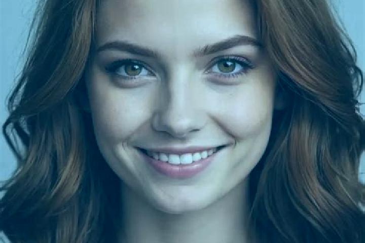 Ivy, 22, a auburn hazel-eyed european companion based in Nacesice. Offering Tantra, Prostate Massage, Travel Companion, Dinner Date, Girlfriend Experience. A...
