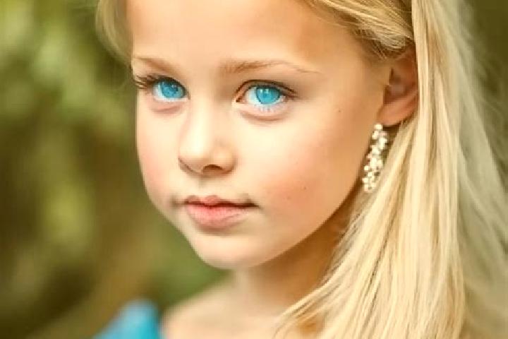 Ivy, 22, a blonde blue-eyed ebony companion based in Benahavis. Offering Tantra, Travel Companion, Duos, Overnight. Available for incall and outcall, overnig...