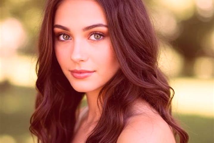 Ivy, 22, a brunette hazel-eyed caribbean companion based in Hurstbourne Acres. Offering CIM, Overnight, OWO, A-Level. Available for incall and outcall, overn...