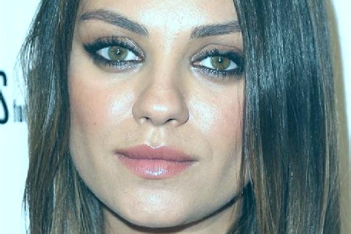 Ivy, 22, a brunette hazel-eyed indian companion based in Schwindegg. Offering OWO, Couples, Tantra. Available for incall and outcall, day and evening dates.