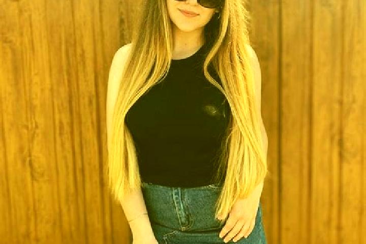 Ivy, 22, a dark blonde green-eyed slavic companion based in Gasny. Offering Erotic Massage, Party Girl, GFE, CIM. Available for incall and outcall, day and e...