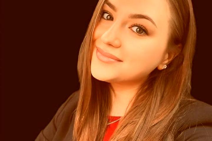 Ivy, 22 — Escort in Isaccea, Romania