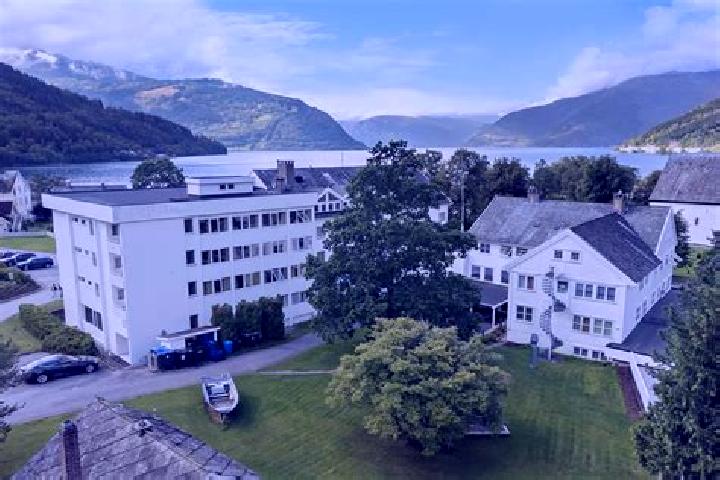 Ivy, 22 — Escort in Kinsarvik, Norway