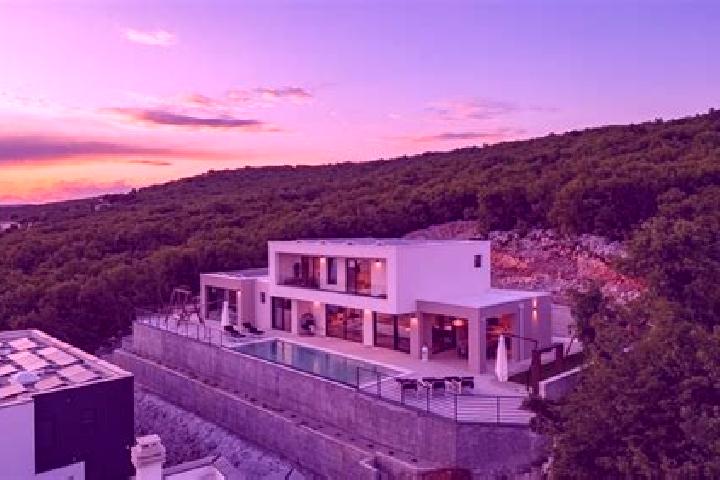 Ivy, 22 — Escort in Kostrena, Croatia