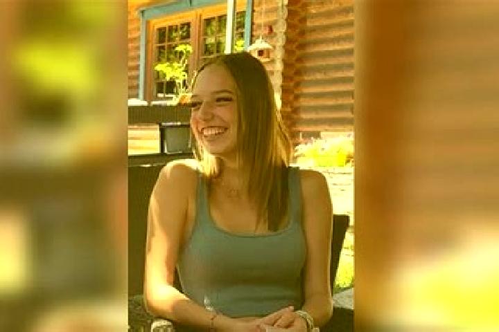 Ivy, 22 — Escort in Linas, France