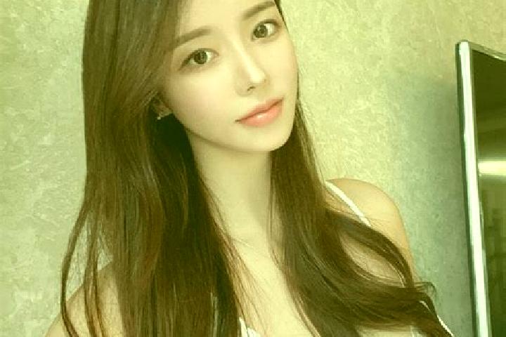 Ivy, 22 — Escort in Majunying, China