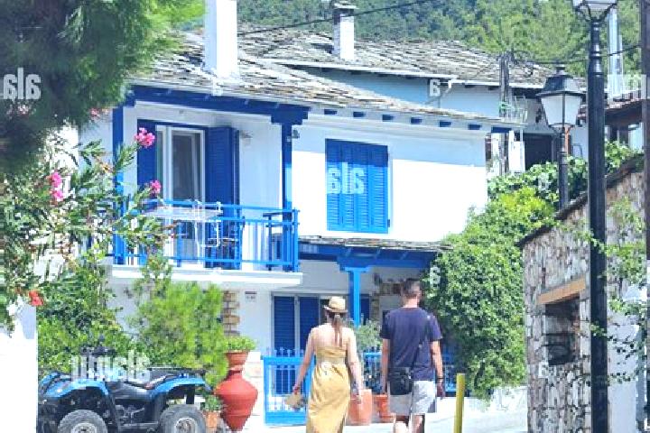 Ivy, 22 — Escort in Potamia, Greece