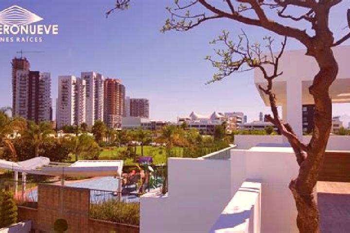 Ivy, 22 — Escort in San Juan Tejaluca, Mexico