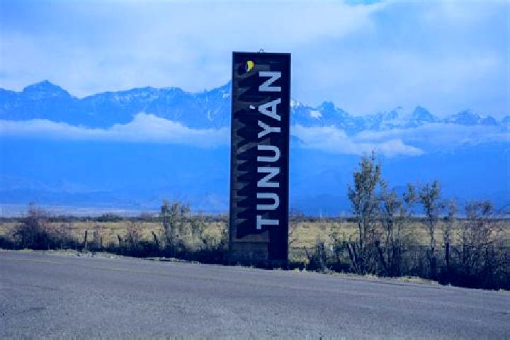 Ivy, 22 — Escort in Tunuyan, Argentina