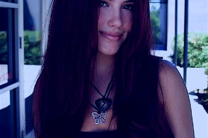 Ivy, 23, a auburn dark-eyed mixed companion based in Fubei. Offering Massage, BDSM, Dinner Date, Girlfriend Experience. Available for incall and outcall, ove...