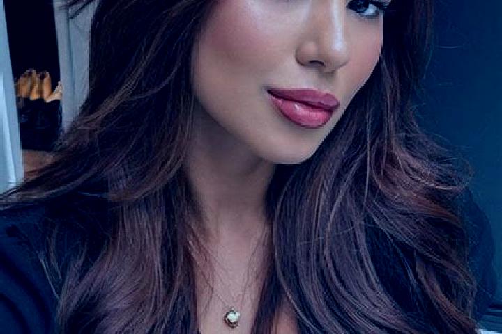 Ivy, 23, a chestnut brown-eyed latina companion based in Veroia. Offering Girlfriend Experience, Couples, Travel Companion, Fetish. Available for incall and ...