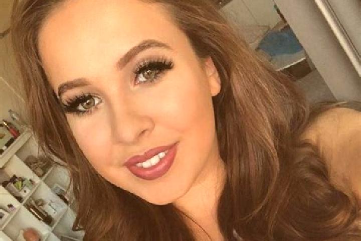 Ivy, 23, a dark blonde dark-eyed slavic companion based in Burla. Offering Couples, OWO, Erotic Massage. Available for incall and outcall, day and evening da...