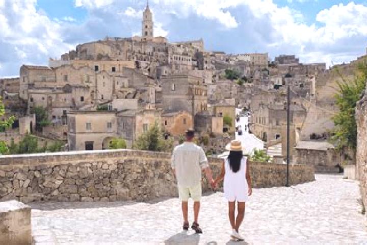Ivy, 23 — Escort in Altamura, Italy