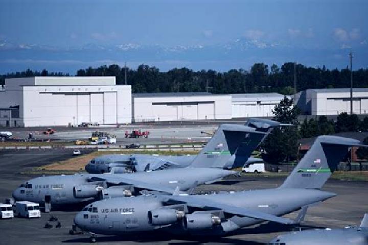 Ivy, 23 — Escort in McChord Air Force Base, United States