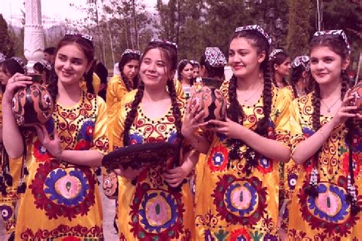 Ivy, 23 — Escort in Neftobod, Tajikistan