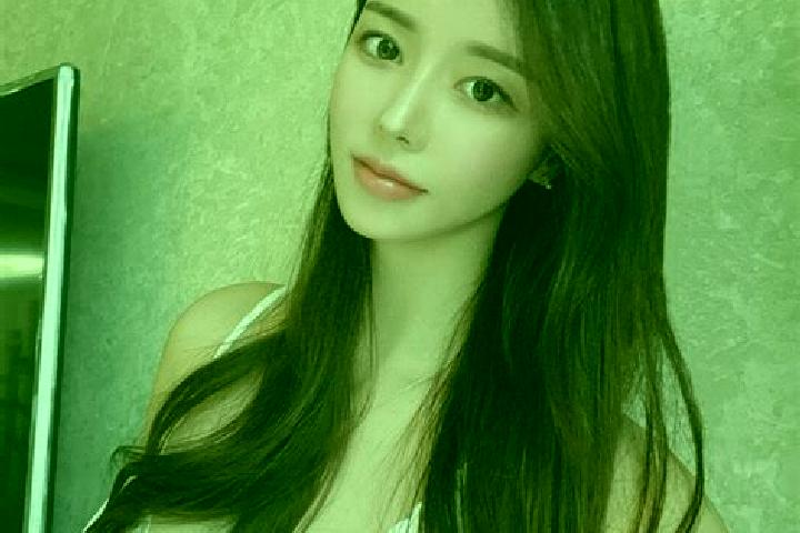 Ivy, 23 — Escort in Sanligang, China