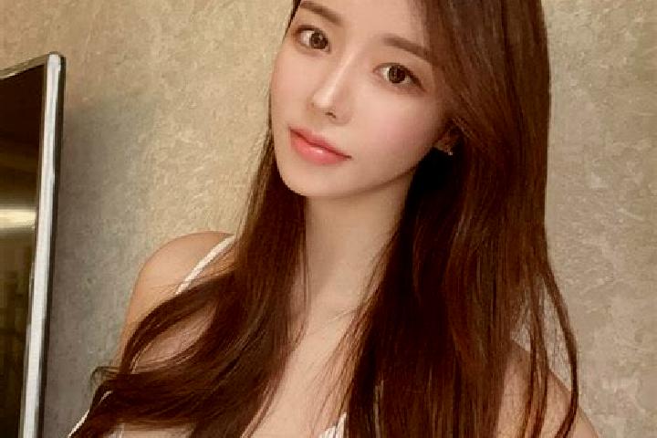 Ivy, 23 — Escort in Yuhuangmiao, China